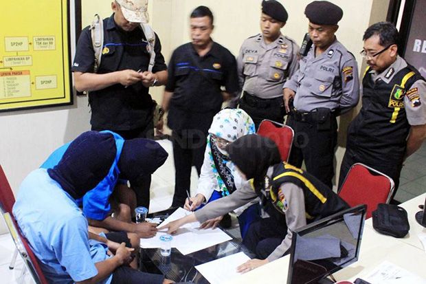 Polisi Sita Alat Dokumentasi...
