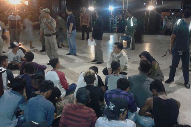 46 Perempuan dan 30...