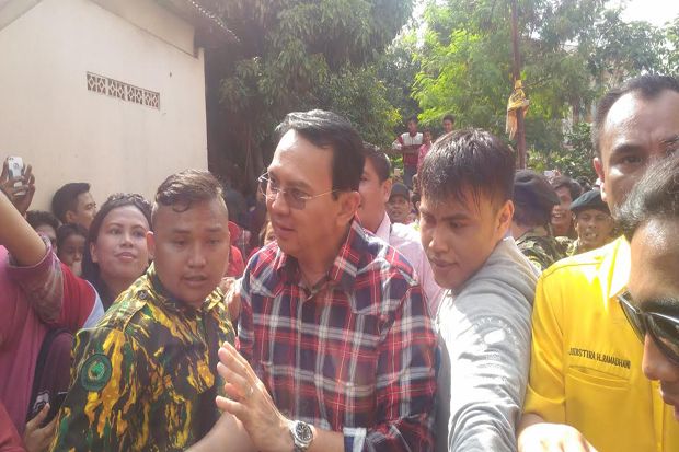 Penjelasan Ahok Soal...