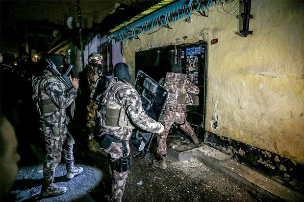 Gelar Operasi Anti ISIS...