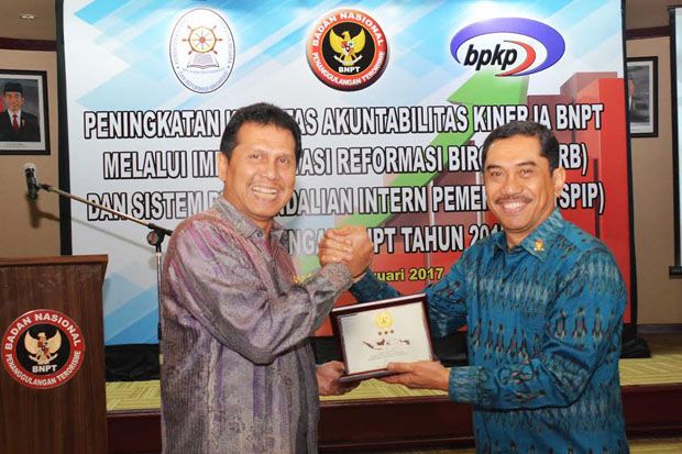 Pembenahan Birokrasi,...