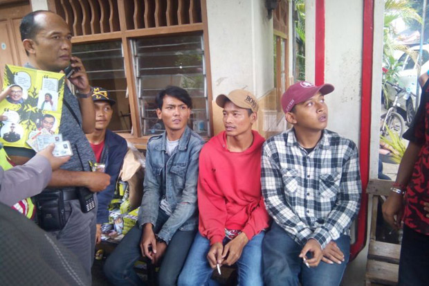Diserang Kampanye Hitam,...