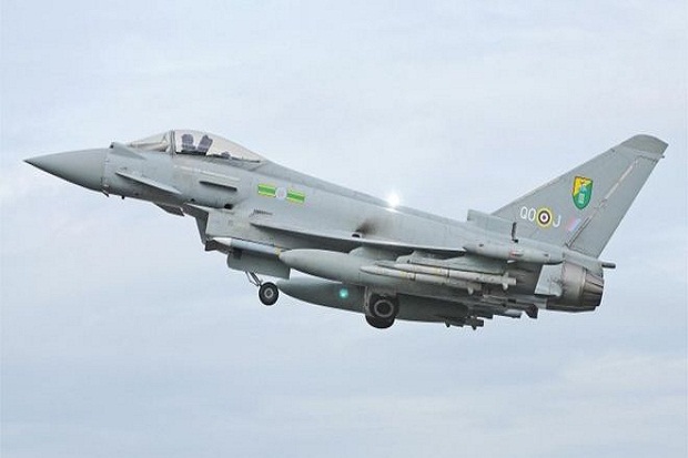 Jet Tempur RAF Cegat...