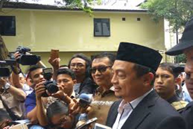 Tak Masuk Struktur Yayasan,...