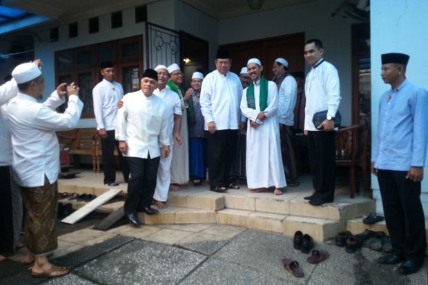 SBY-Hatta Salat Jumat...