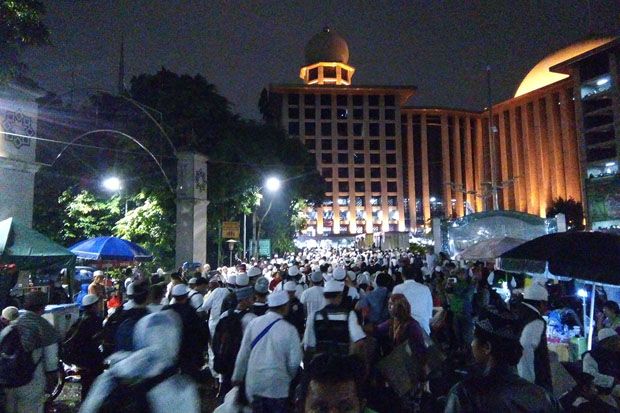 Demi Ikut Aksi 112,...