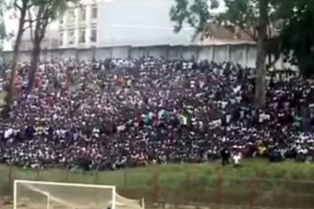 Tragedi Sepak Bola,...