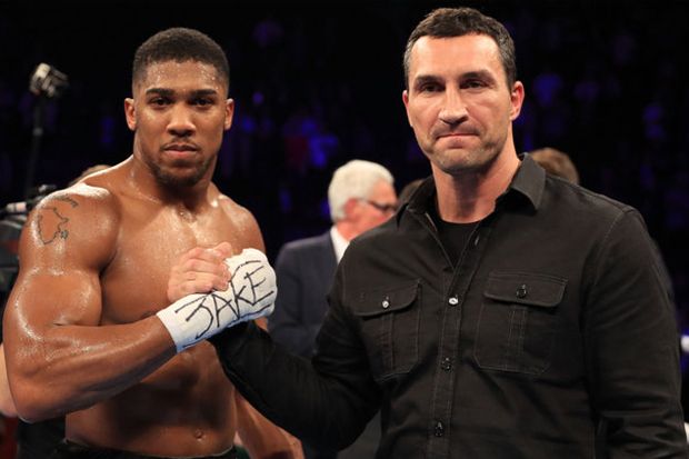 Lennox Lewis Dukung...