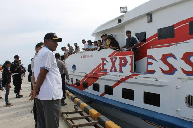 Bupati Raja Ampat Lepas...