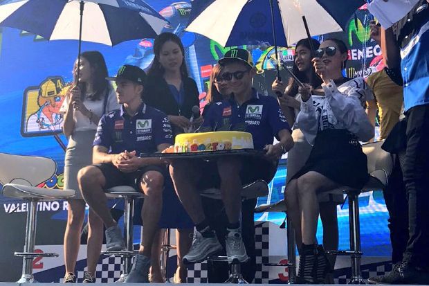 Ketika Ulang Tahun Rossi...