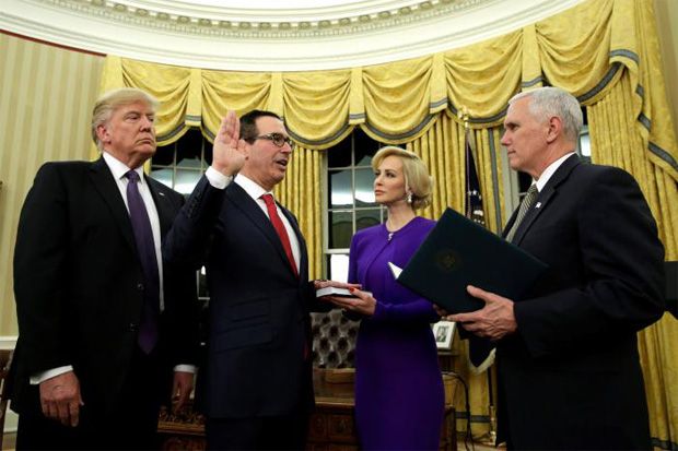 Steven Mnuchin Resmi...