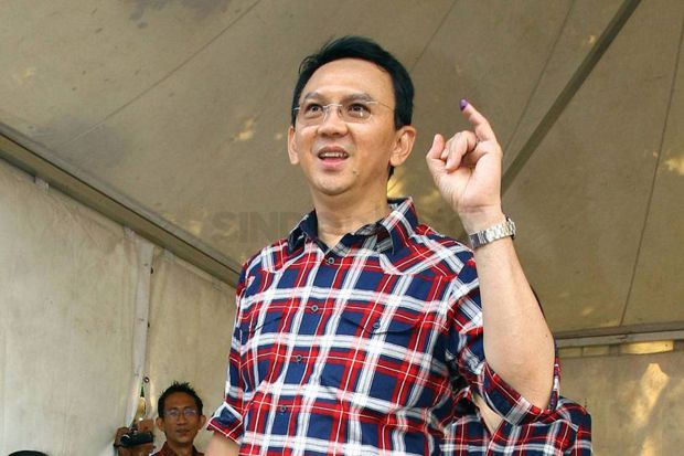 Melihat Quick Count,...