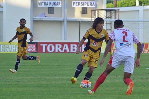 Dikalahkan Persipura,...