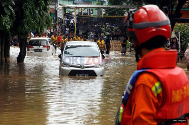 Banjir Rendam Tiga RW,...