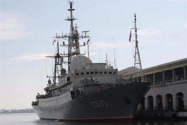 Kapal Mata-mata Rusia...