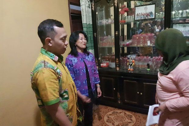 Malam-malam, Perwakilan...