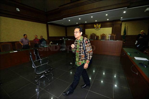 Kuasa Hukum Pertanyakan...