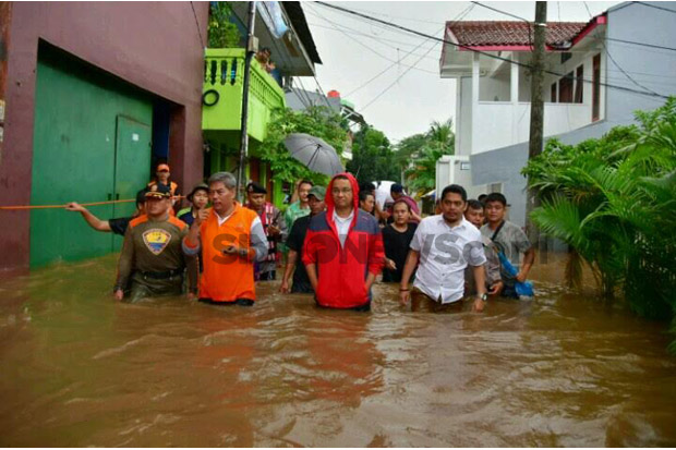 Anies Kunjungi Lokasi...