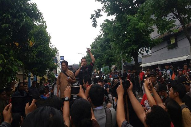 Massa Pendukung Imam-Fadli...