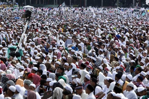 Ikut Temui Demonstran,...