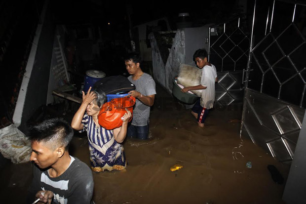Banjir hingga 1,5 Meter,...