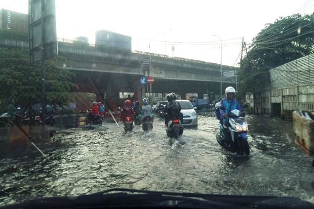 Jalan Tergenang dan...
