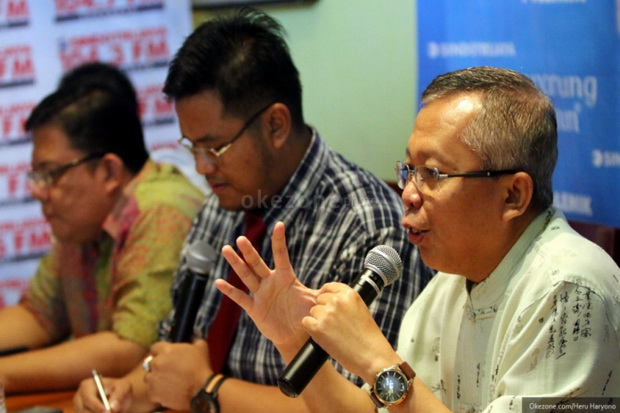 Dalami Polemik Ahok,...