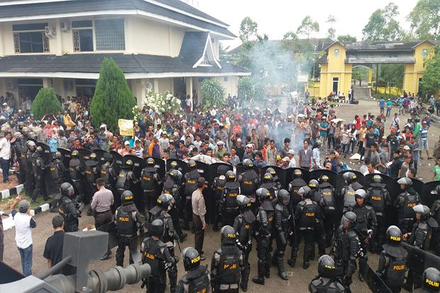 Pleno KPU Tebo Ricuh,...