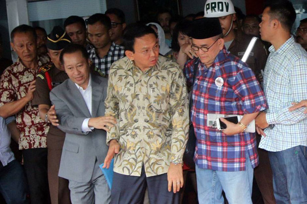 Kembali Nistakan Agama,...