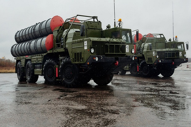 Tentara Rusia Dilatih...