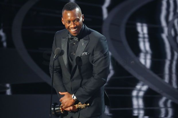 Menangkan Oscar, Mahershala...