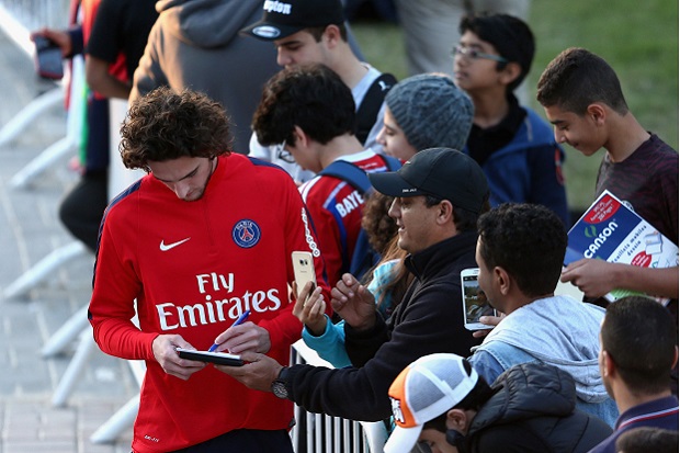 Rabiot Tunda Perbarui...