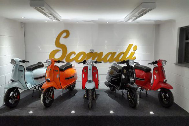 Jiplak Skuter Scomadi,...
