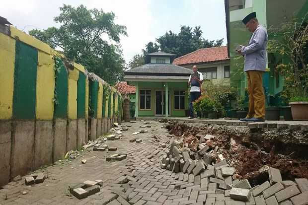 Halaman SDN Pekayon...