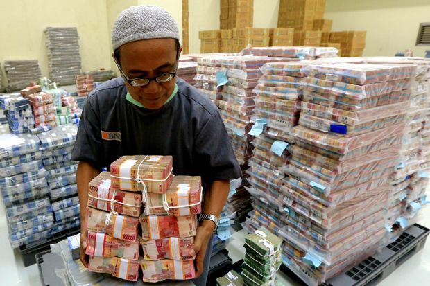 Pertumbuhan Uang Beredar...
