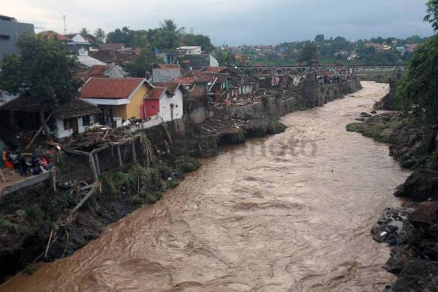 BPBD Garut Minta Warga...