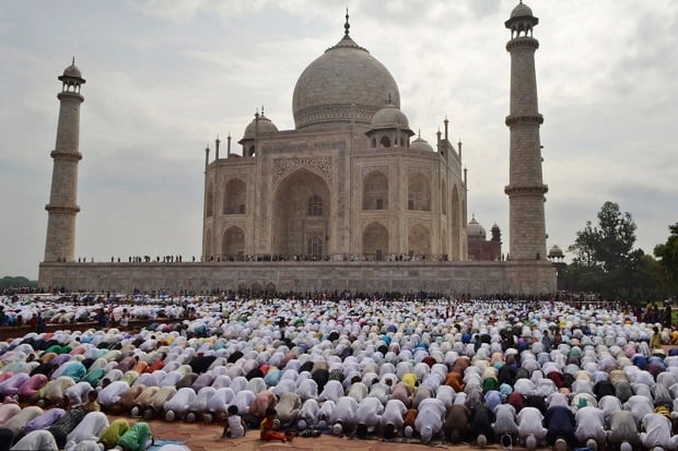 Umat Muslim Diprediksi...