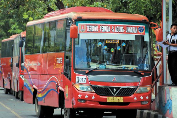 BRT Menggeser Bukan...