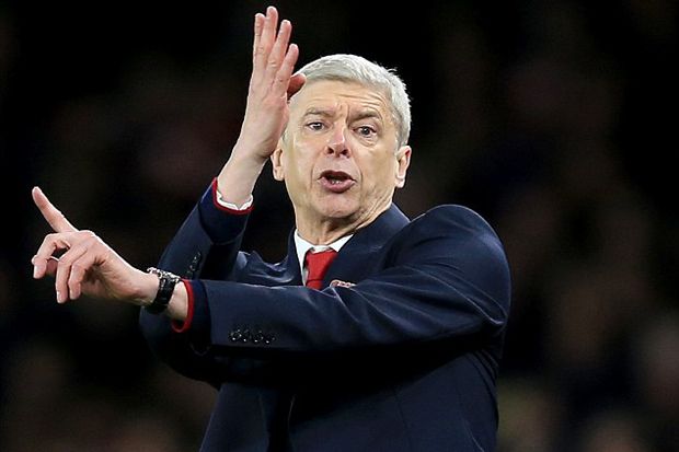Arsene Wenger Tolak...