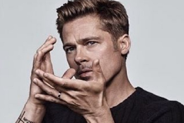 Brad Pitt Ogah Cari...