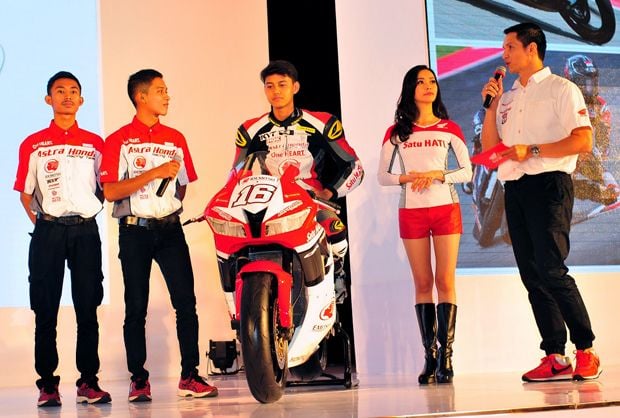 Tiga Pembalap Muda Indonesia...