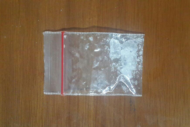 Bawa Sabu dan Ganja,...