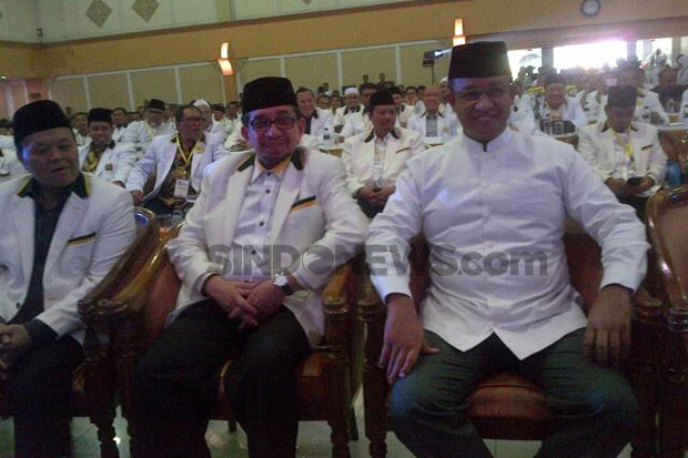 Hadiri Rakornas PKS,...
