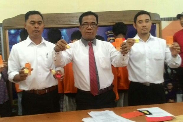 Polisi Bongkar Distributor...