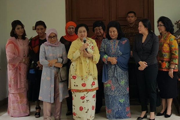 Istri PM Najib Razak...