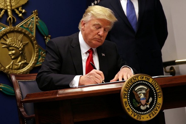 Coret Irak, Trump Larang...