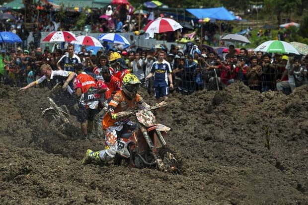 Kroser Juara Dunia 6...