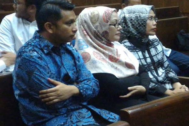 Kasus Alkes Banten,...
