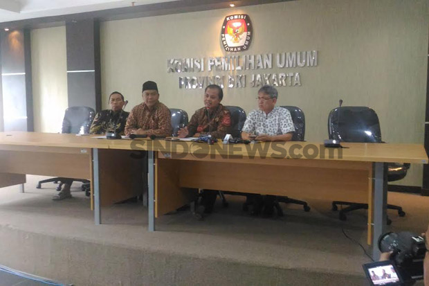 Ikut Rapat Tim Ahok-Djarot,...