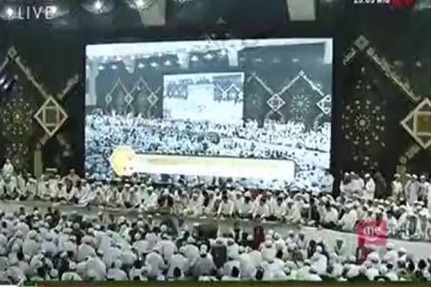 Takbir Bergema Saat...